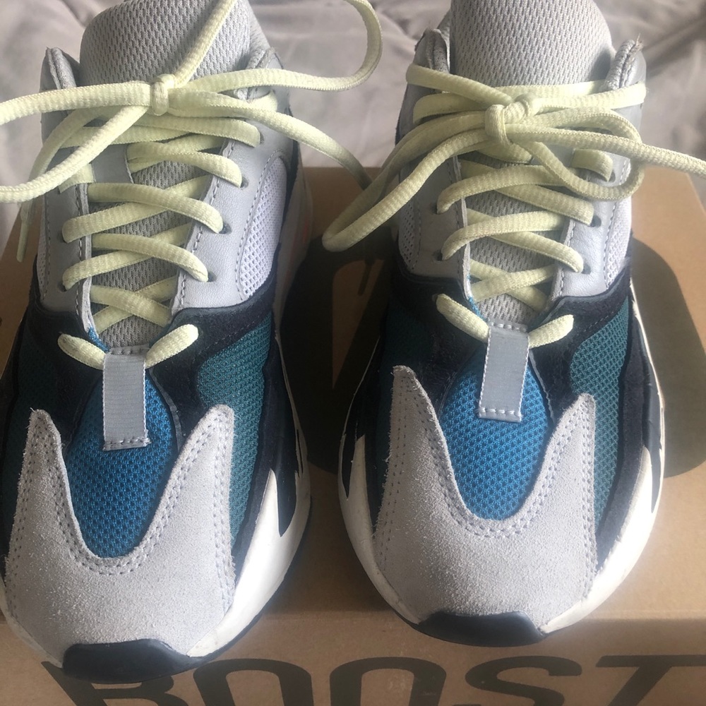 Yeezy Waverunner 700